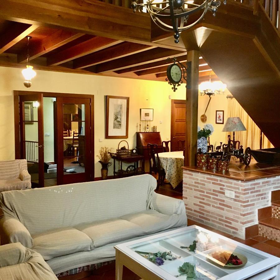 Casa Roble Guest House Almenara de Tormes Eksteriør bilde