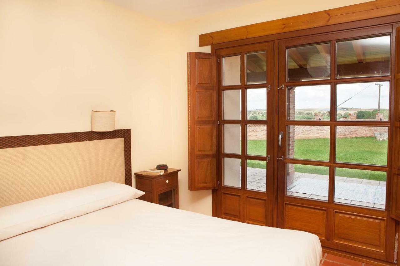 Casa Roble Guest House Almenara de Tormes Eksteriør bilde