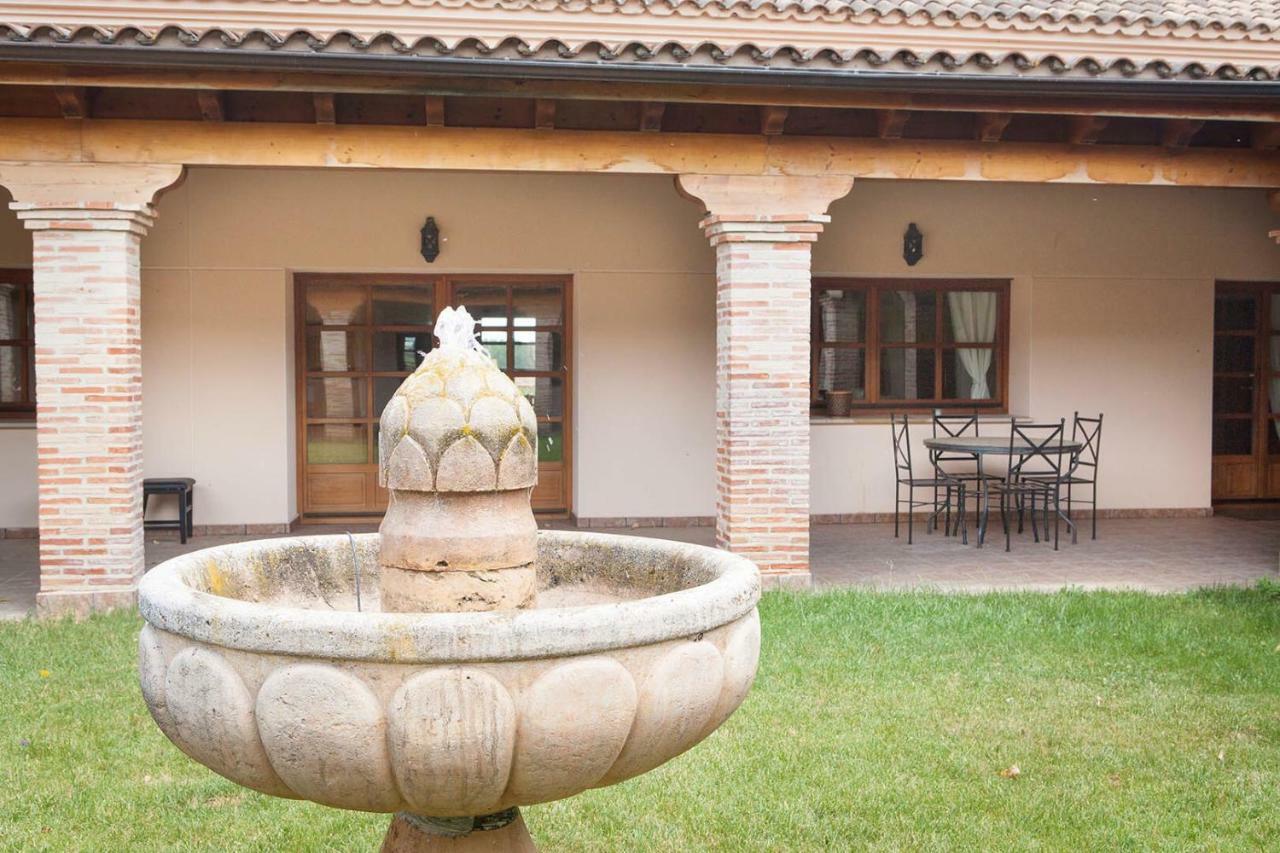 Casa Roble Guest House Almenara de Tormes Eksteriør bilde