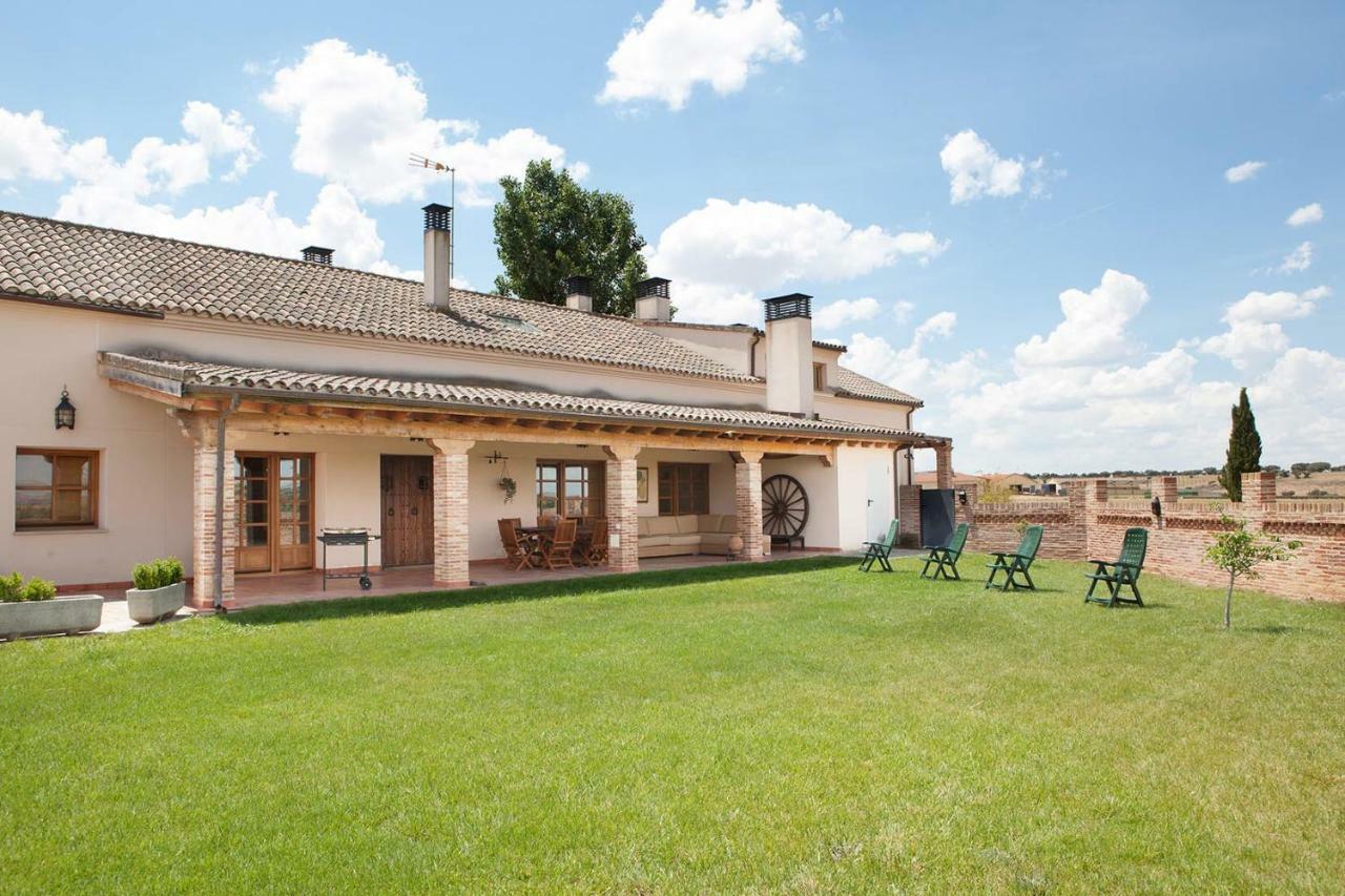 Casa Roble Guest House Almenara de Tormes Eksteriør bilde