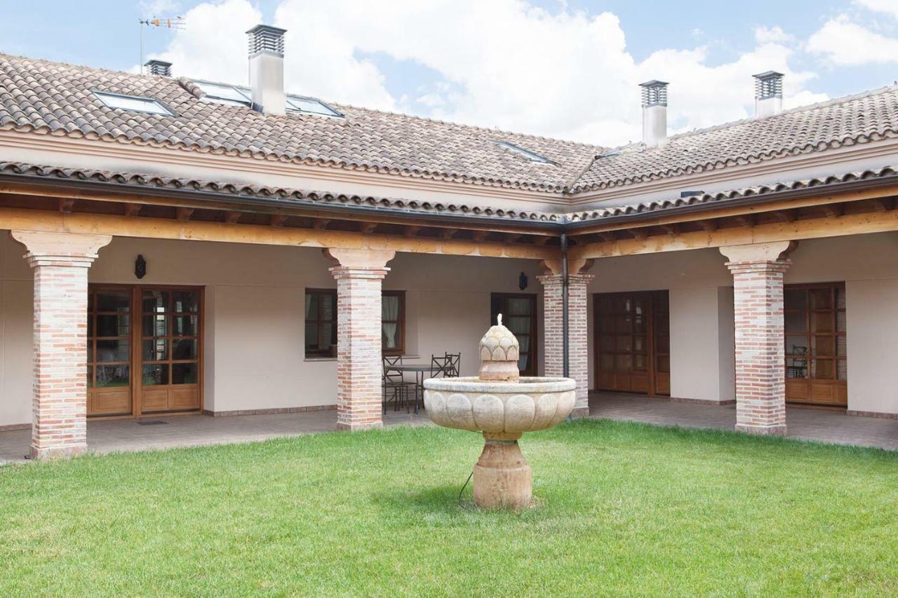 Casa Roble Guest House Almenara de Tormes Eksteriør bilde
